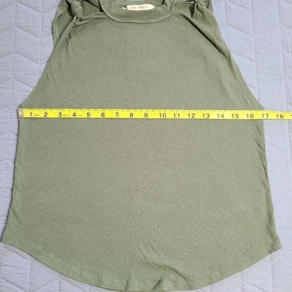 Free People knot shoulder tank - Picture 6 of 8